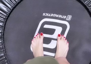Mine Tugay feet photo thumbnail