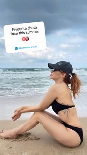 Mine Tugay feet photo thumbnail