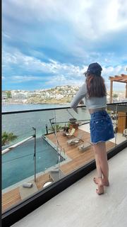 Mine Tugay feet photo thumbnail