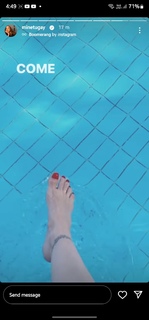 Mine Tugay feet photo thumbnail