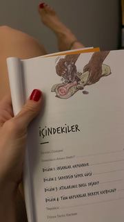 Mine Tugay feet photo thumbnail