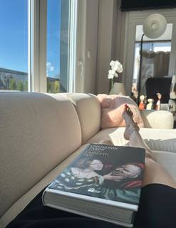 Mine Tugay feet photo thumbnail