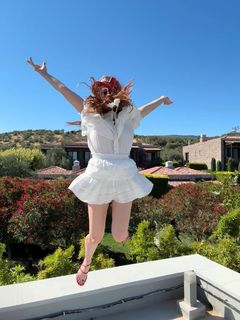 Mine Tugay feet photo thumbnail