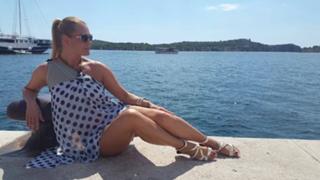 Minea feet photo 4
