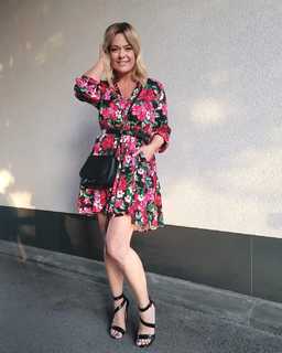 Minea feet photo 3