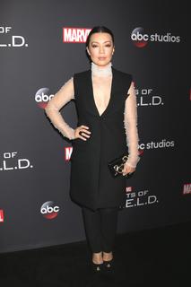 Ming-Na Wen feet photo thumbnail