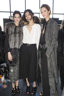 Ming Xi feet photo 16