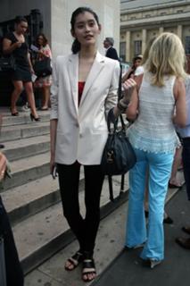 Ming Xi feet photo 4