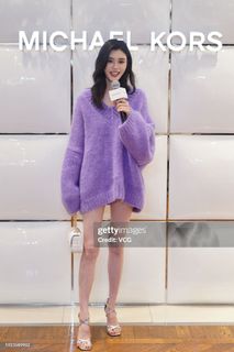 Ming Xi feet photo 15