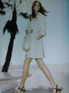 Mini Anden feet photo thumbnail