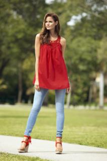 Mini Anden feet photo thumbnail