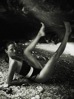 Mini Anden feet photo thumbnail