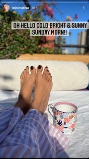 Mini Mathur feet photo 5