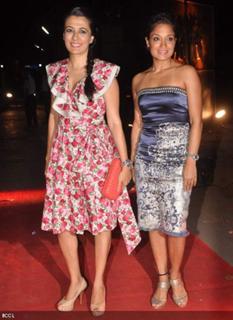 Mini Mathur feet photo 3