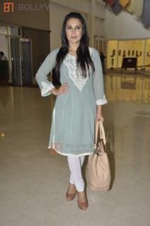 Minissha Lamba feet photo thumbnail