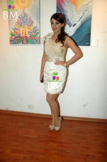 Minissha Lamba feet photo thumbnail