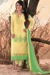 Minissha Lamba feet photo thumbnail