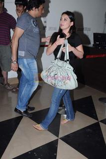 Minissha Lamba feet photo thumbnail