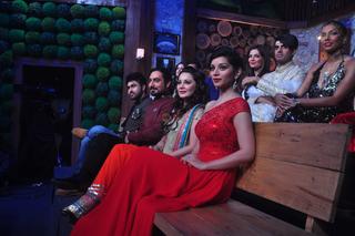 Minissha Lamba feet photo thumbnail