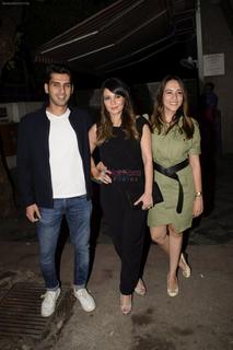 Minissha Lamba feet photo thumbnail