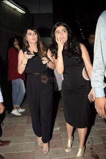 Minissha Lamba feet photo thumbnail