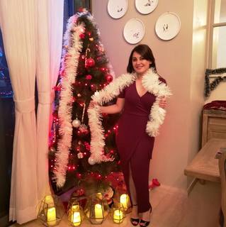 Minissha Lamba feet photo thumbnail