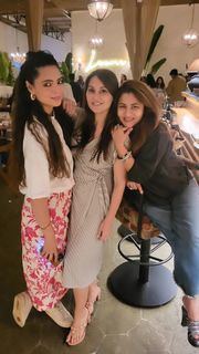 Minissha Lamba feet photo thumbnail