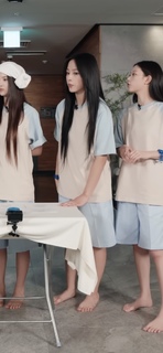 Minji Kim feet photo thumbnail