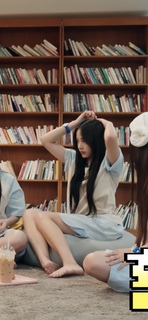 Minji Kim feet photo thumbnail