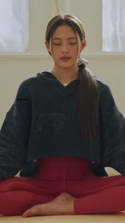 Minji Kim feet photo thumbnail