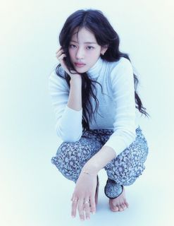 Minji Kim feet photo thumbnail