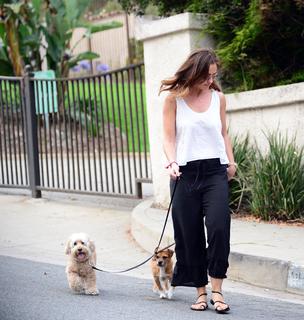 Minka Kelly feet photo thumbnail