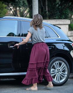 Minka Kelly feet photo thumbnail