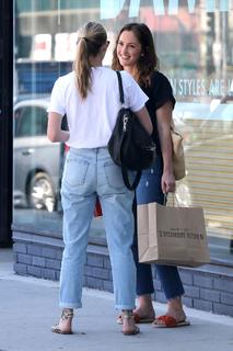 Minka Kelly feet photo thumbnail