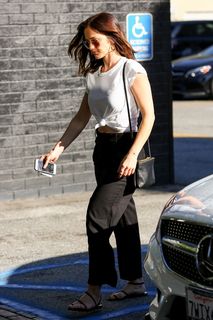 Minka Kelly feet photo thumbnail