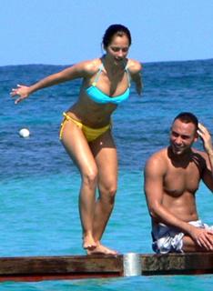 Minka Kelly feet photo thumbnail