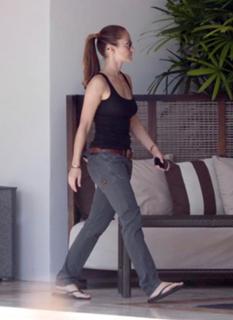 Minka Kelly feet photo thumbnail