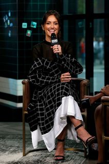 Minka Kelly feet photo thumbnail