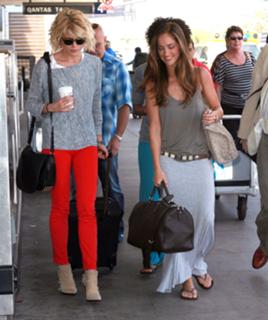 Minka Kelly feet photo thumbnail