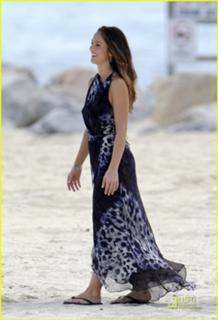 Minka Kelly feet photo thumbnail