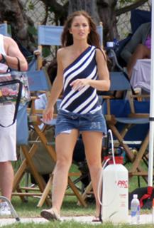 Minka Kelly feet photo thumbnail