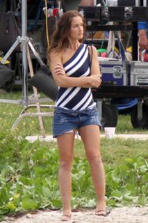 Minka Kelly feet photo thumbnail