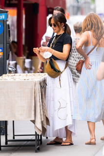 Minka Kelly feet photo thumbnail
