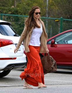 Minka Kelly feet photo thumbnail