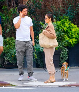 Minka Kelly feet photo thumbnail