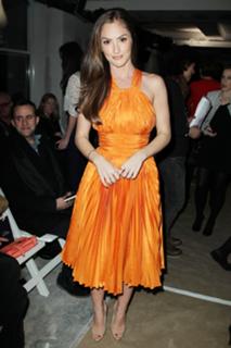 Minka Kelly feet photo thumbnail