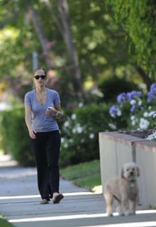 Minka Kelly feet photo thumbnail