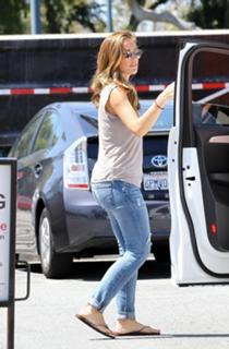 Minka Kelly feet photo thumbnail