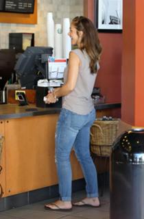 Minka Kelly feet photo thumbnail