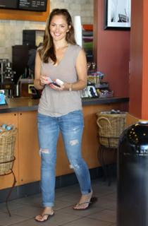 Minka Kelly feet photo thumbnail